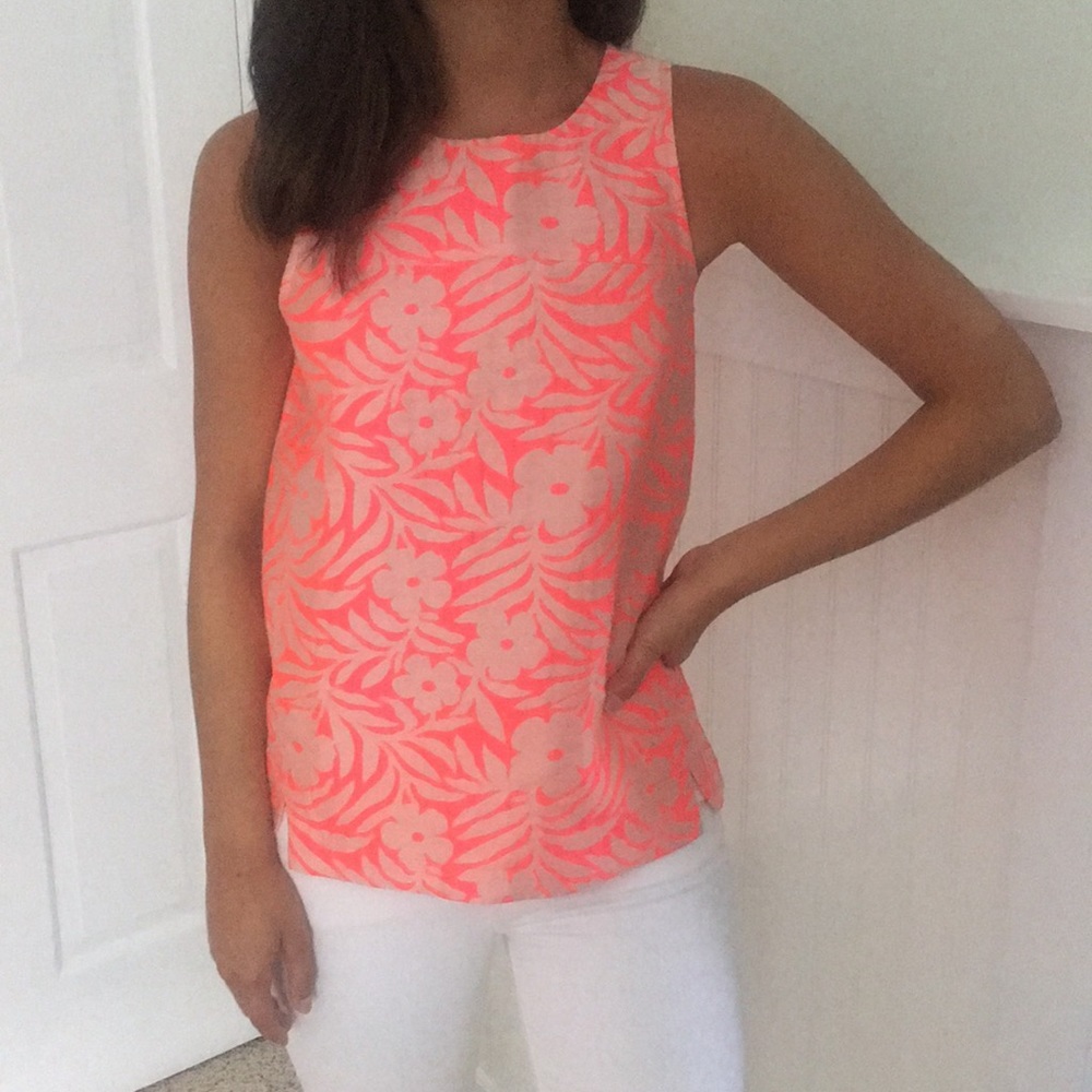 Sleeveless top